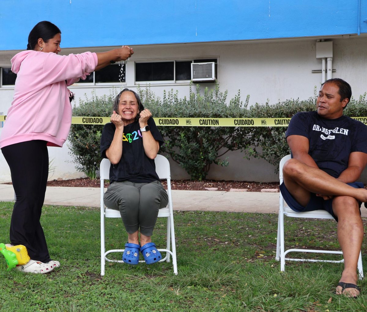 Que Frio!
ASB Director, Lania Padilla gets dunked by Mia Abellar, 12.
"I thought it was a fun way to raise money," Padilla said.
Abellar says she attended the event because she was invited by Padilla.